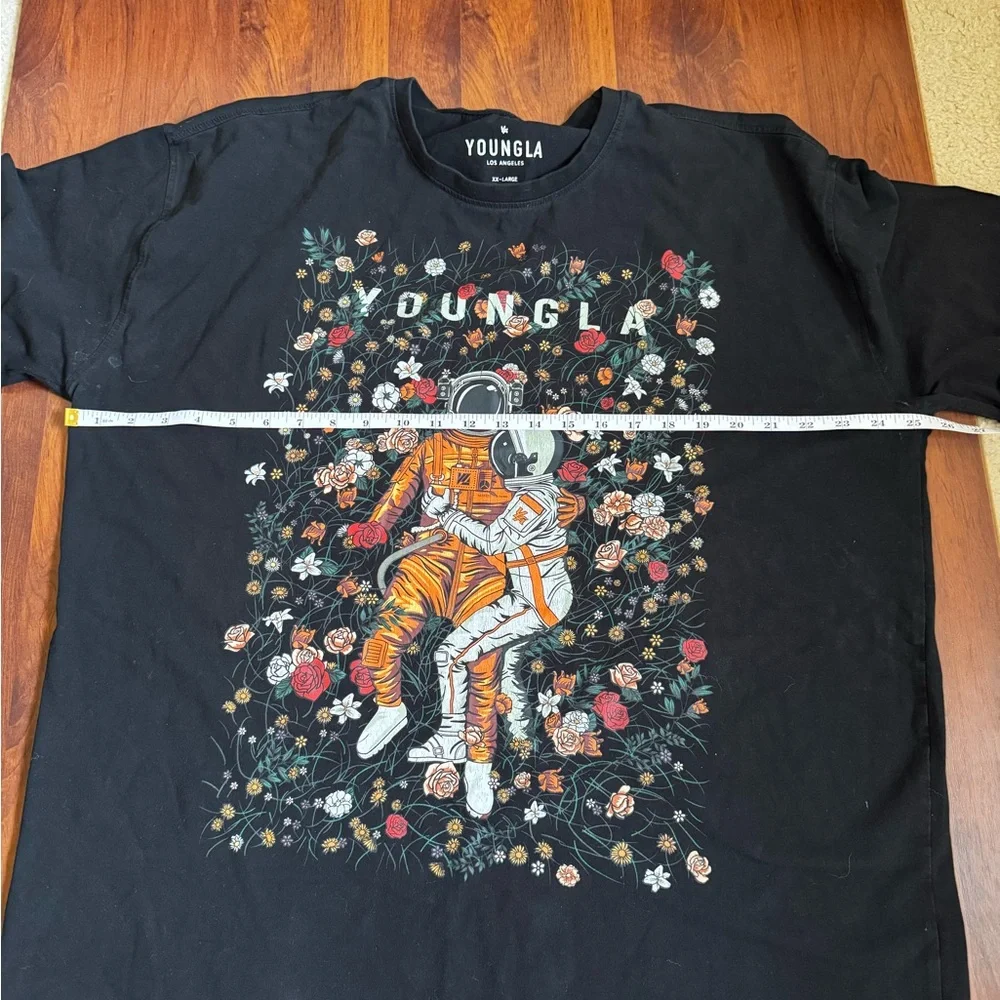 YoungLA Astro Affairs Black Graphic T-Shirt with Astronaut Design Sz XXL - Picture 4 of 6